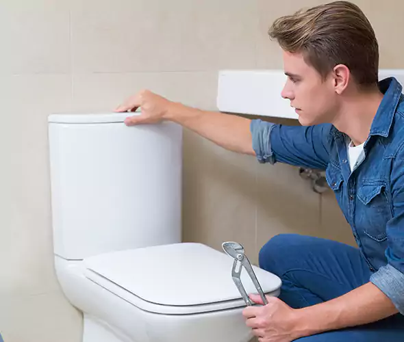 Expert Plumber for Toilet Replacement in Fontana, CA: Schedule Affordable Toilet Replacement Services with Us
